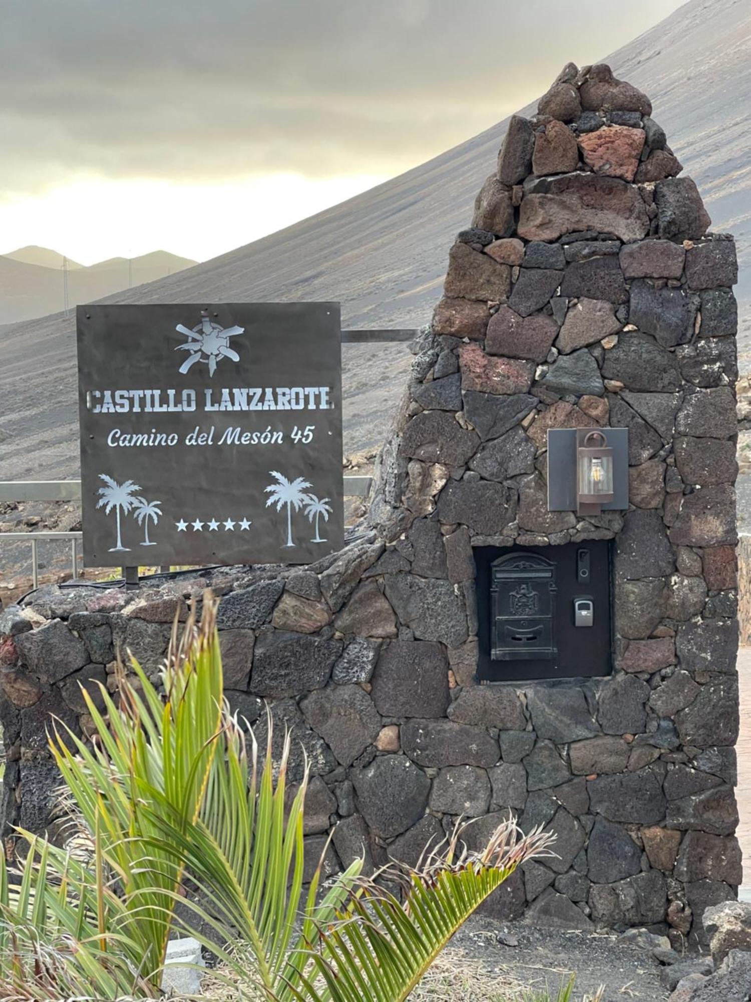 Castillo Lanzarote Villa Winni - Luxury Villa - Pet Friendly With Heated Pool Ла-Асомада Экстерьер фото