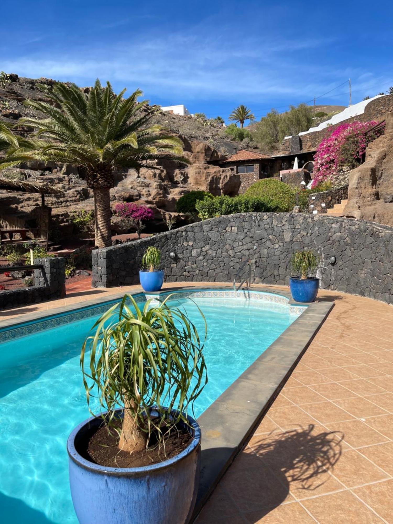 Castillo Lanzarote Villa Winni - Luxury Villa - Pet Friendly With Heated Pool Ла-Асомада Экстерьер фото