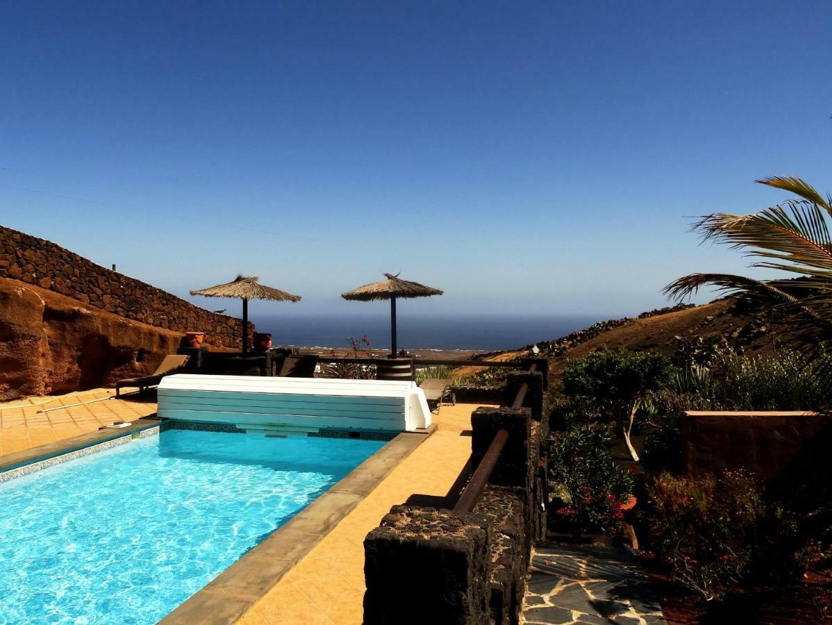 Castillo Lanzarote Villa Winni - Luxury Villa - Pet Friendly With Heated Pool Ла-Асомада Экстерьер фото